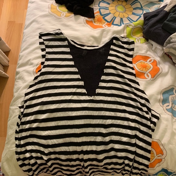 Size small Emma and Sam striped tank - Picture 1 of 2